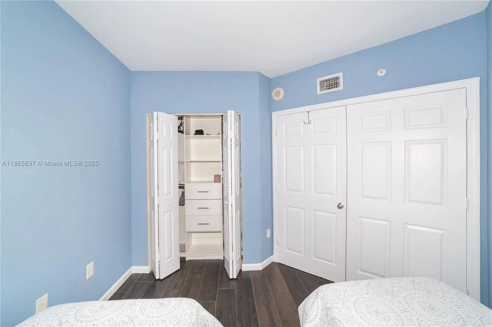 17150 N Bay Rd, #2914