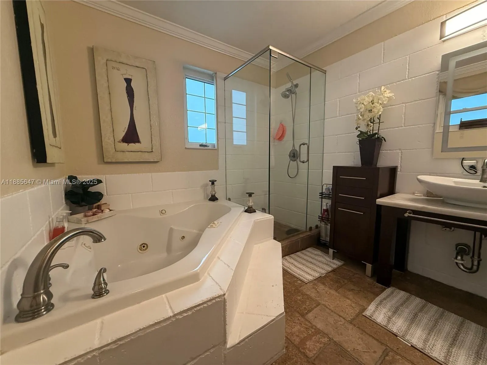 250 NW 151st Ave