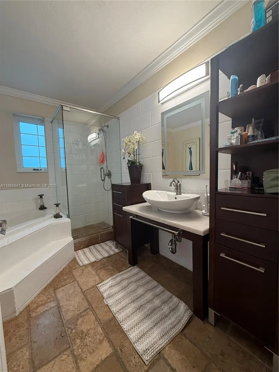 250 NW 151st Ave