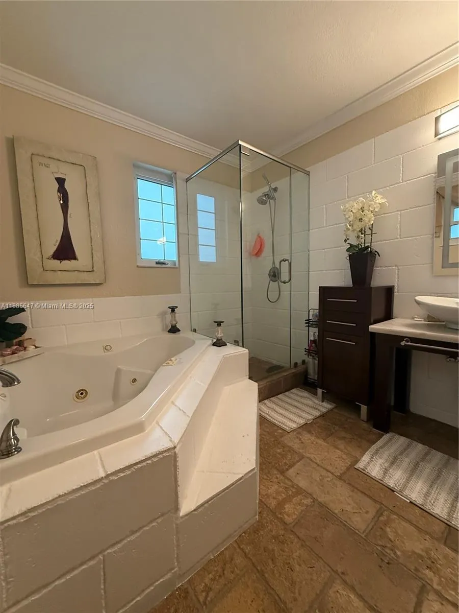 250 NW 151st Ave
