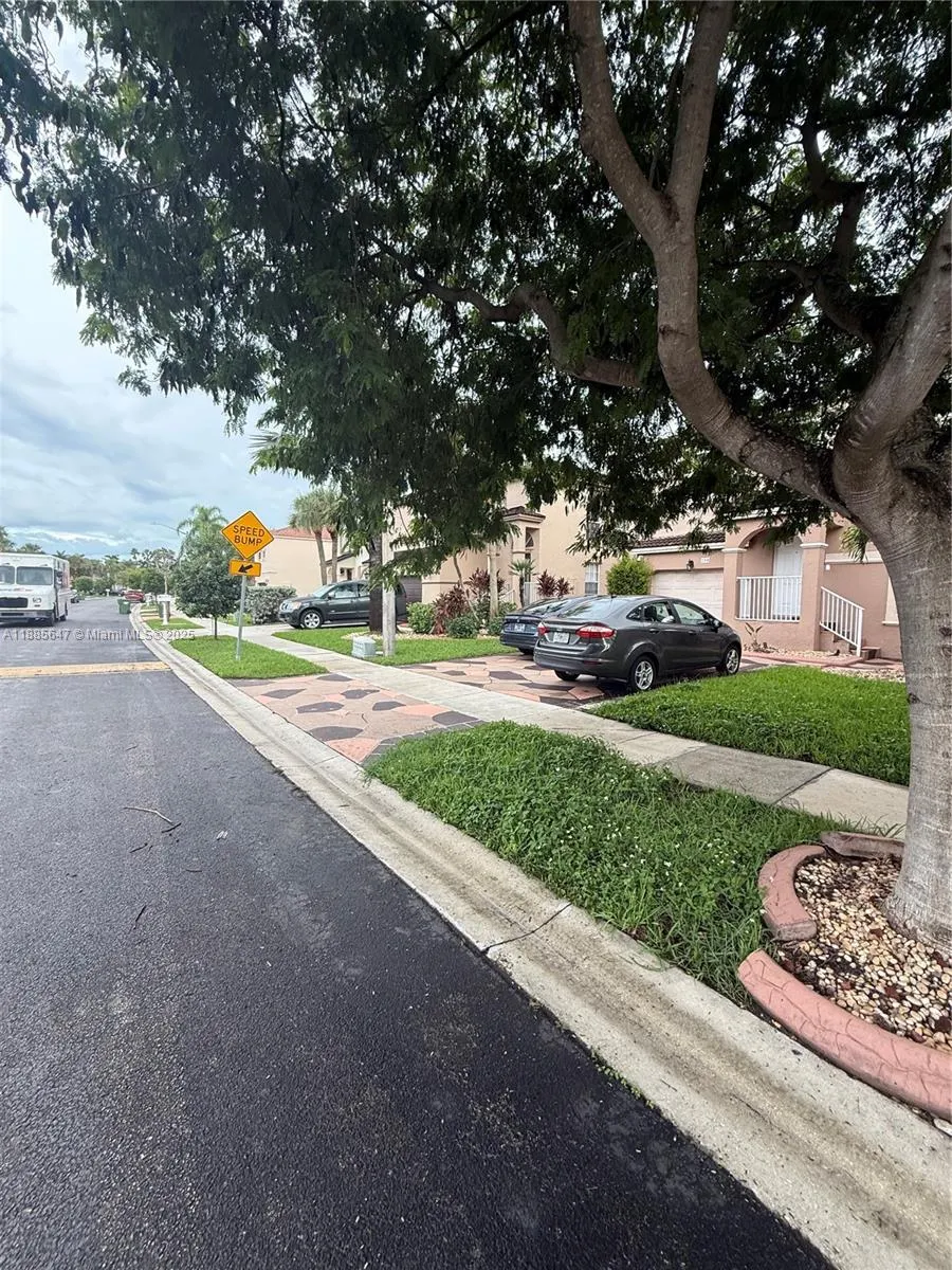 250 NW 151st Ave