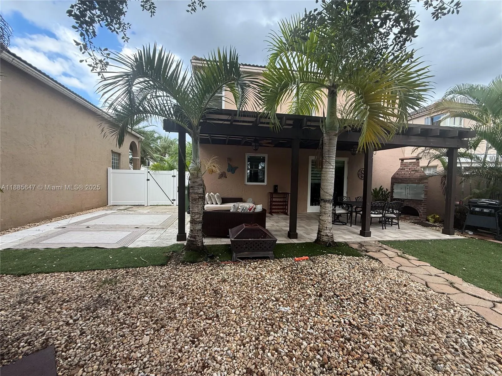 250 NW 151st Ave