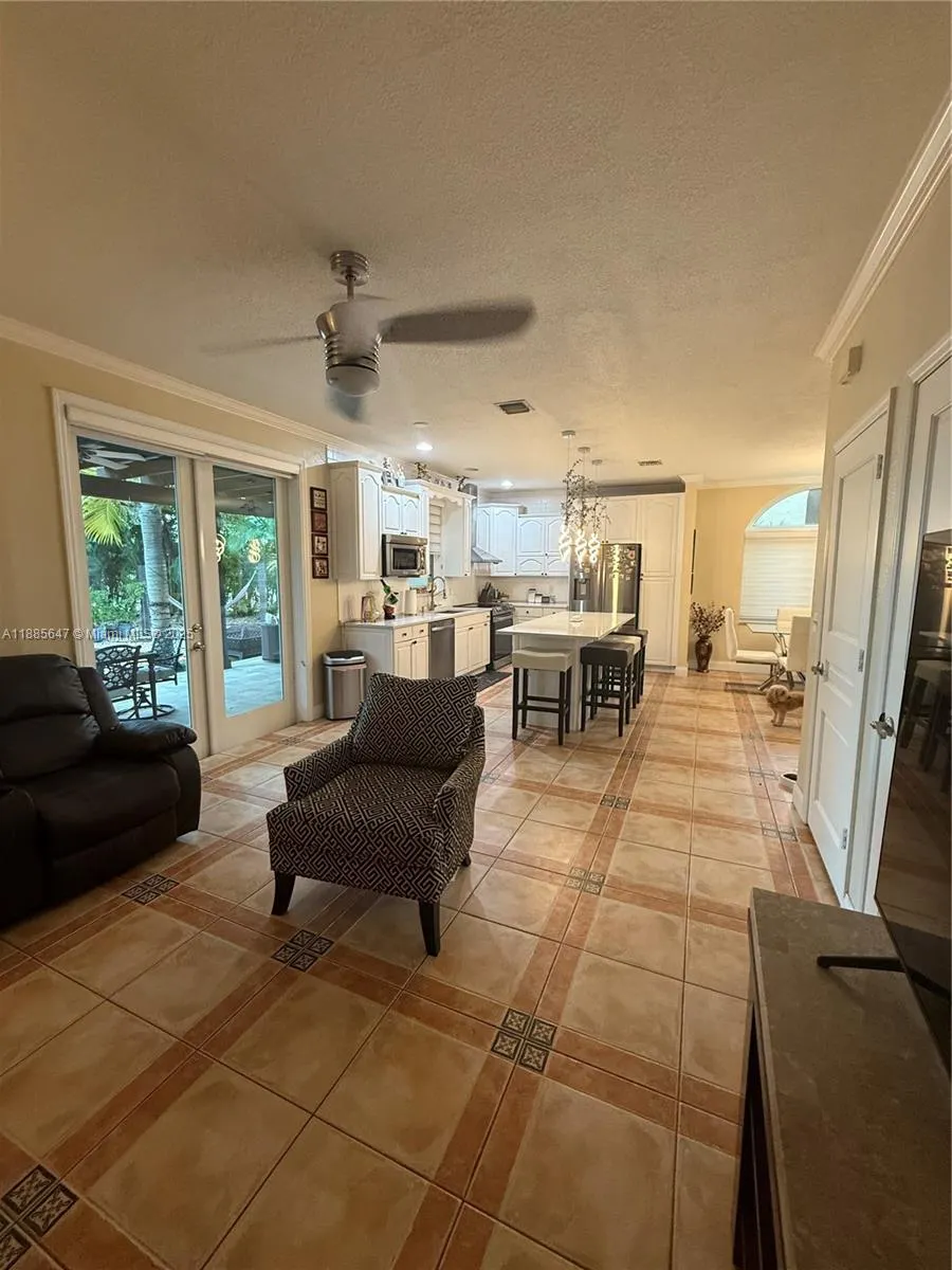 250 NW 151st Ave