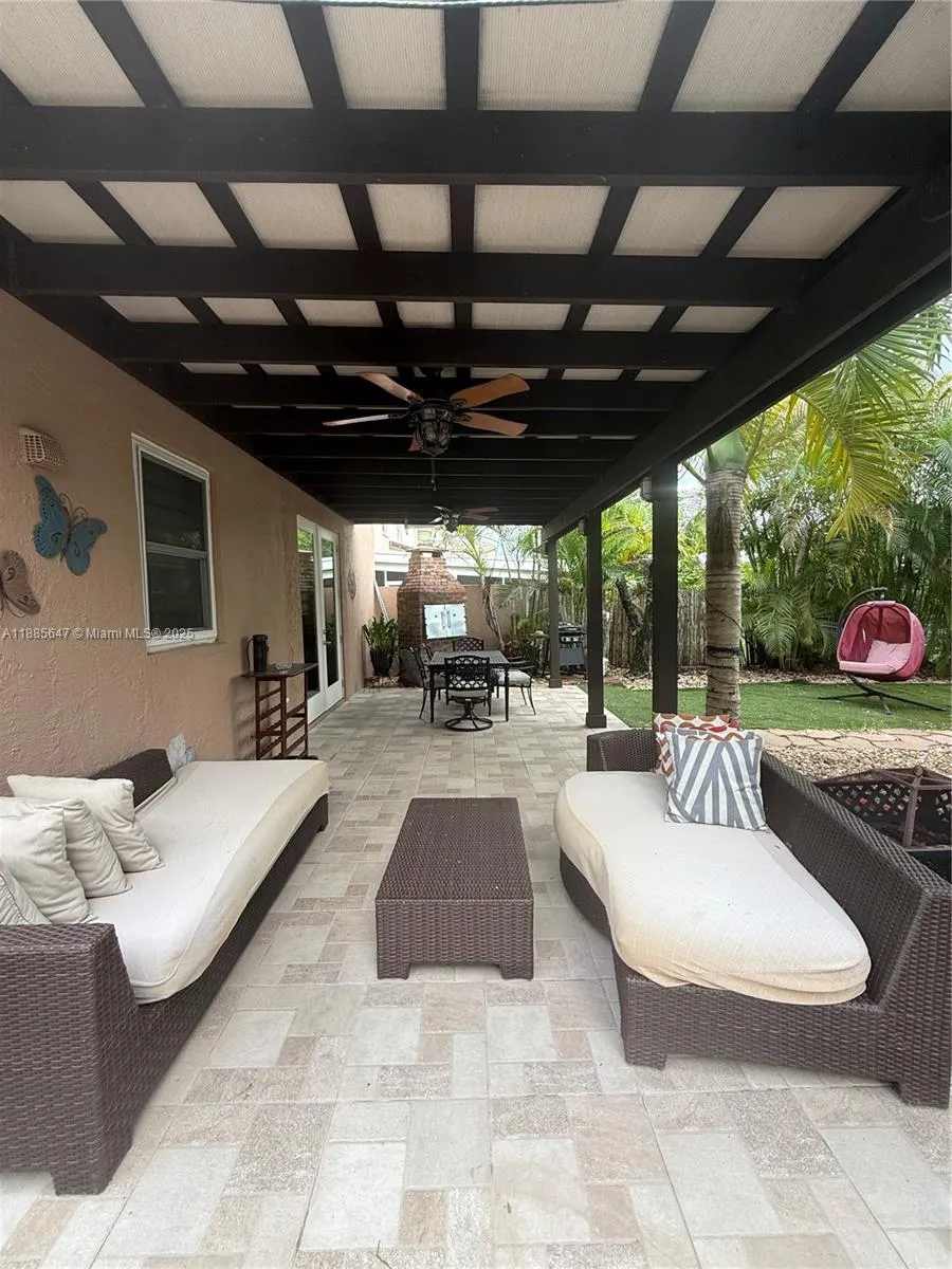 250 NW 151st Ave