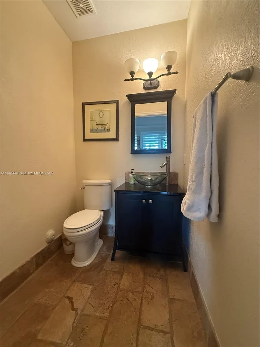 250 NW 151st Ave