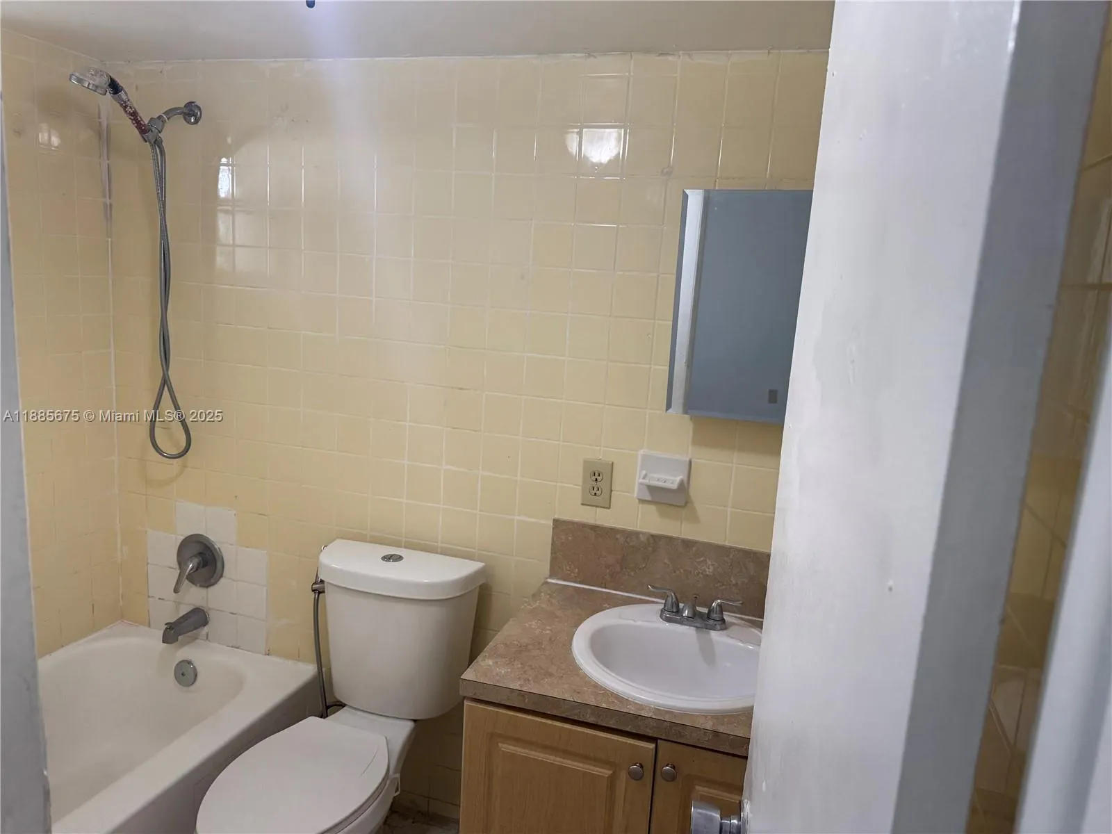1280 W 54th St, #310B