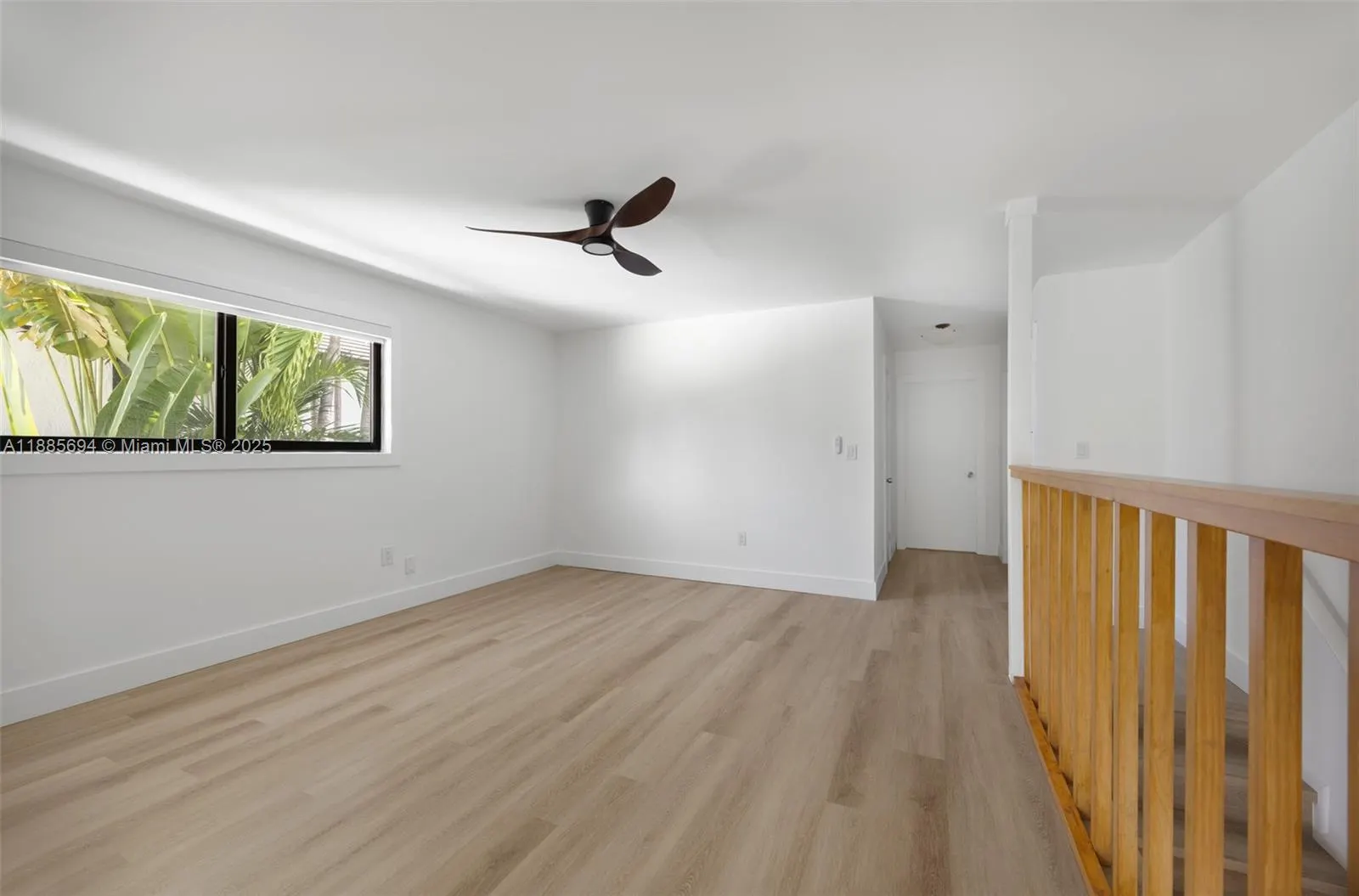 2818 W Trade Ave
