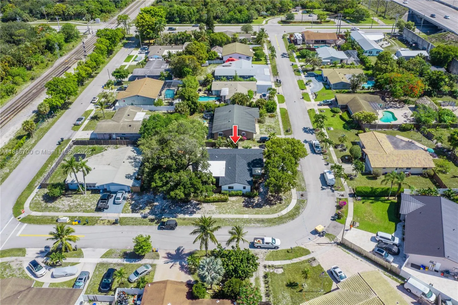679 SW 17th Ct