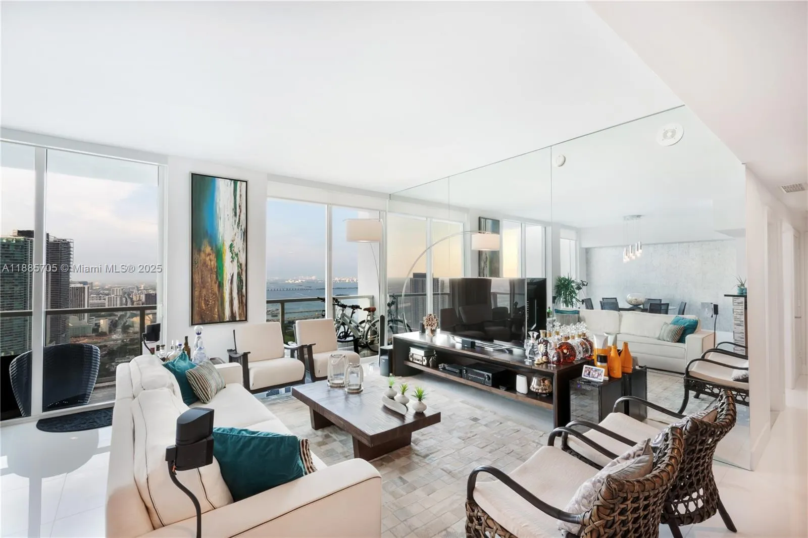 244 Biscayne Blvd, #4604