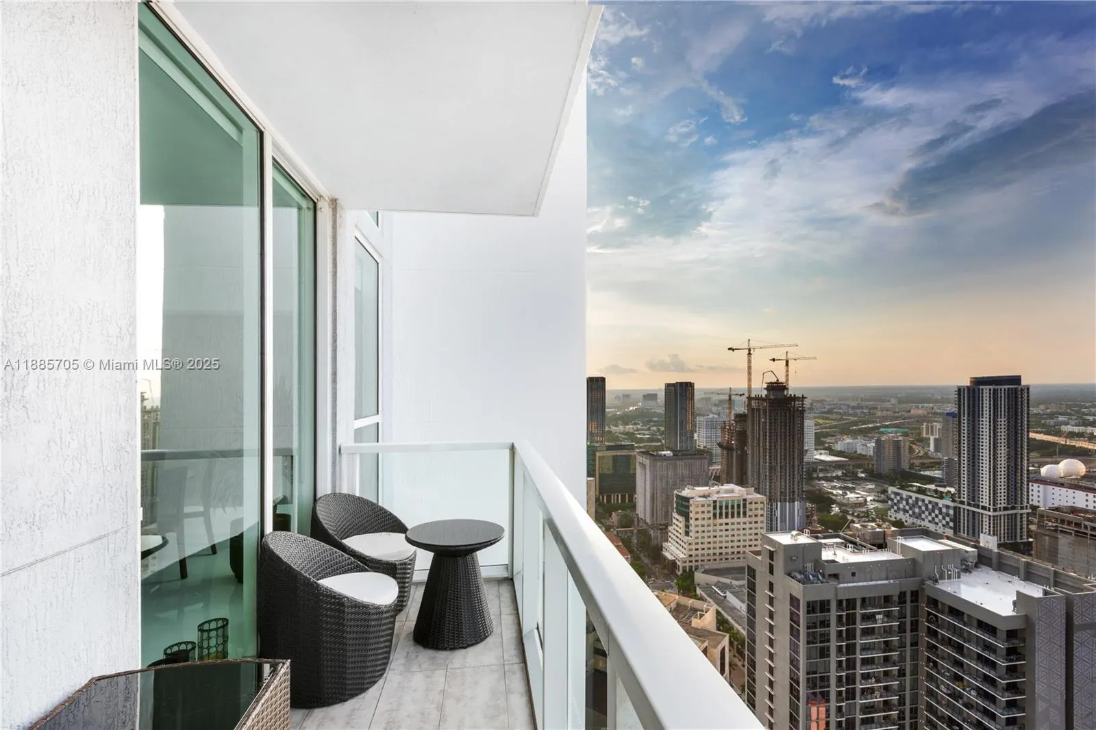 244 Biscayne Blvd, #4604