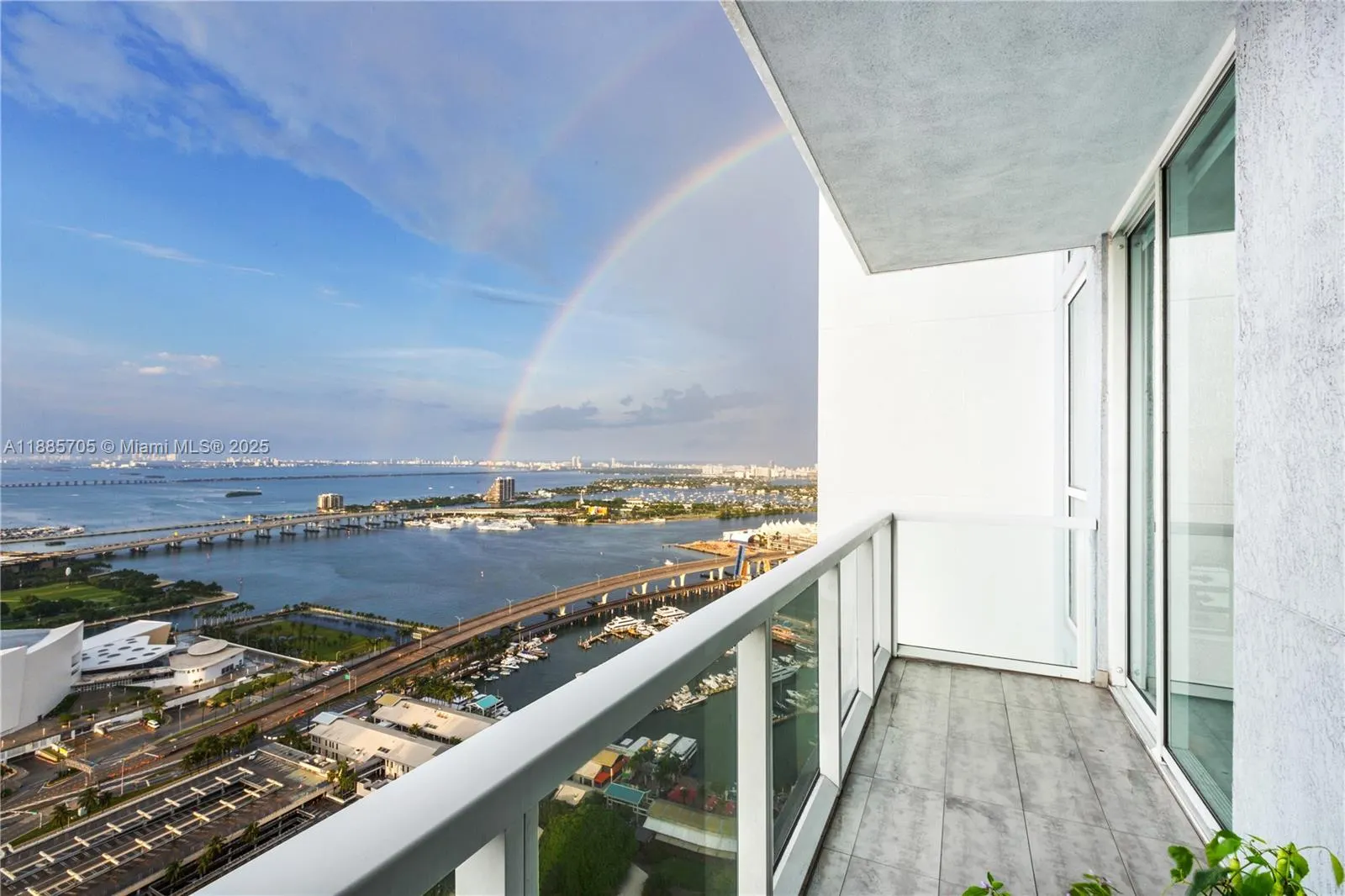 244 Biscayne Blvd, #4604