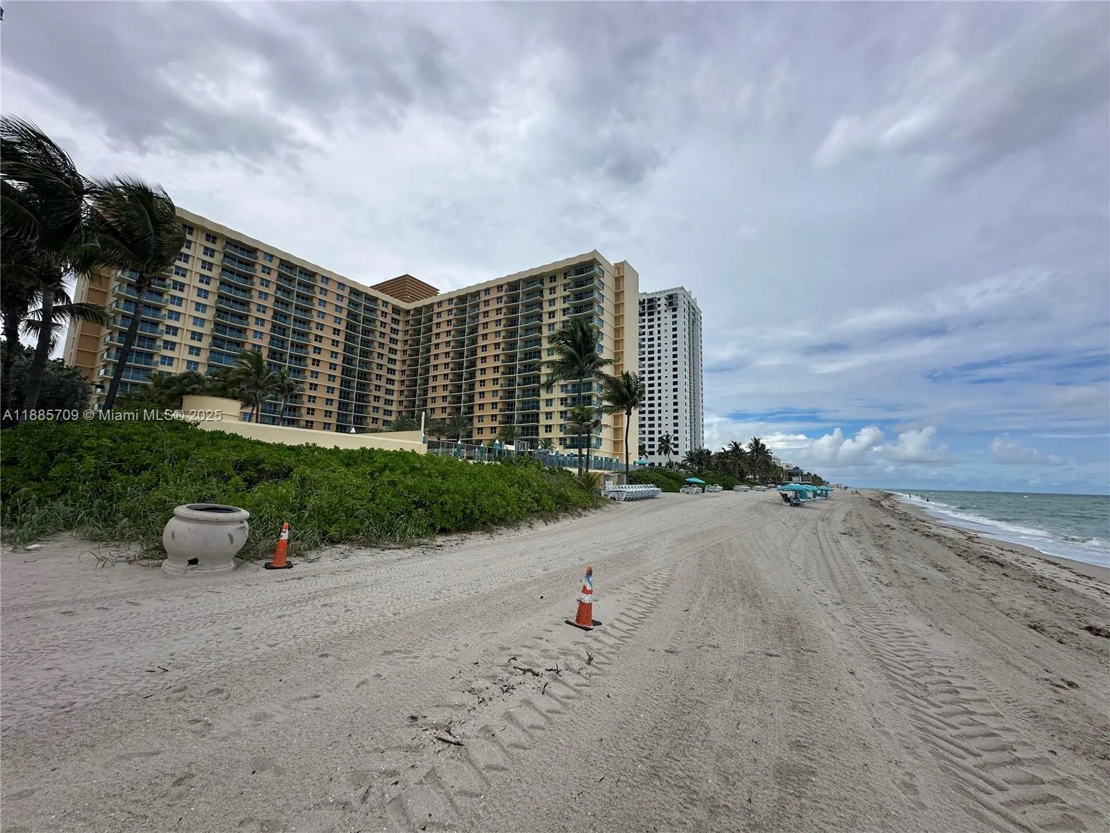 2501 S Ocean Dr, #535