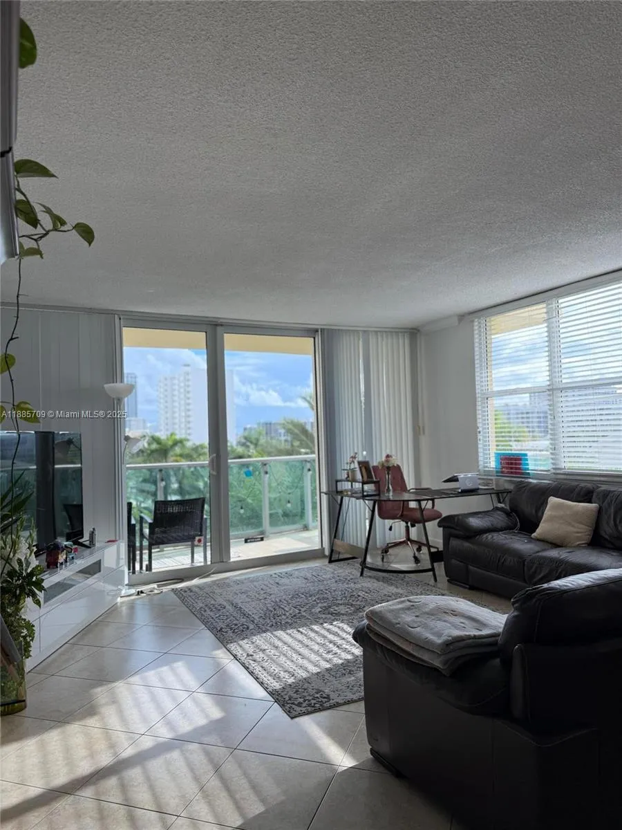 2501 S Ocean Dr, #535