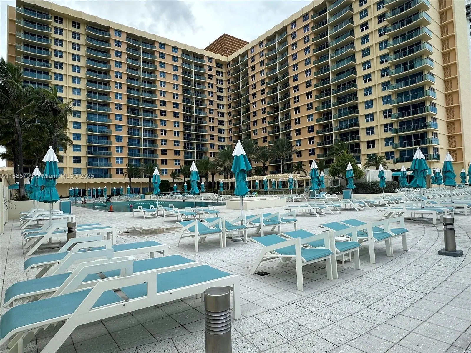 2501 S Ocean Dr, #535