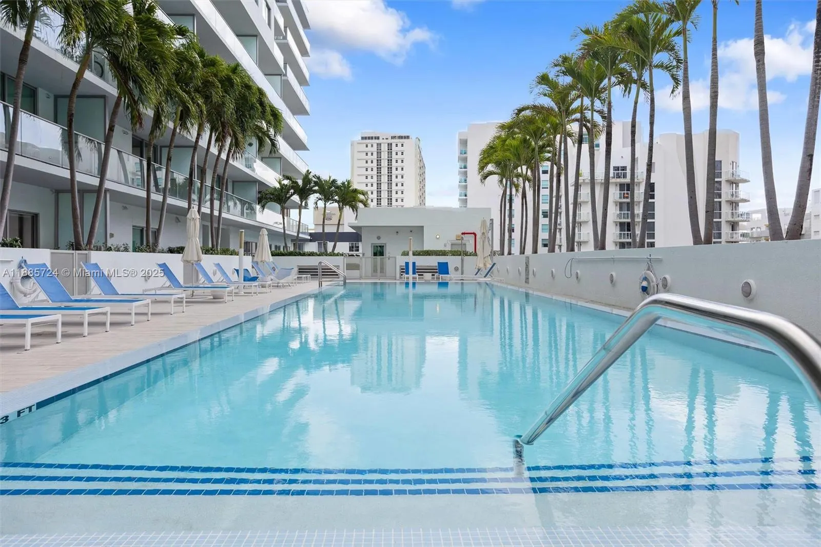 1600 SW 1st Ave, #704
