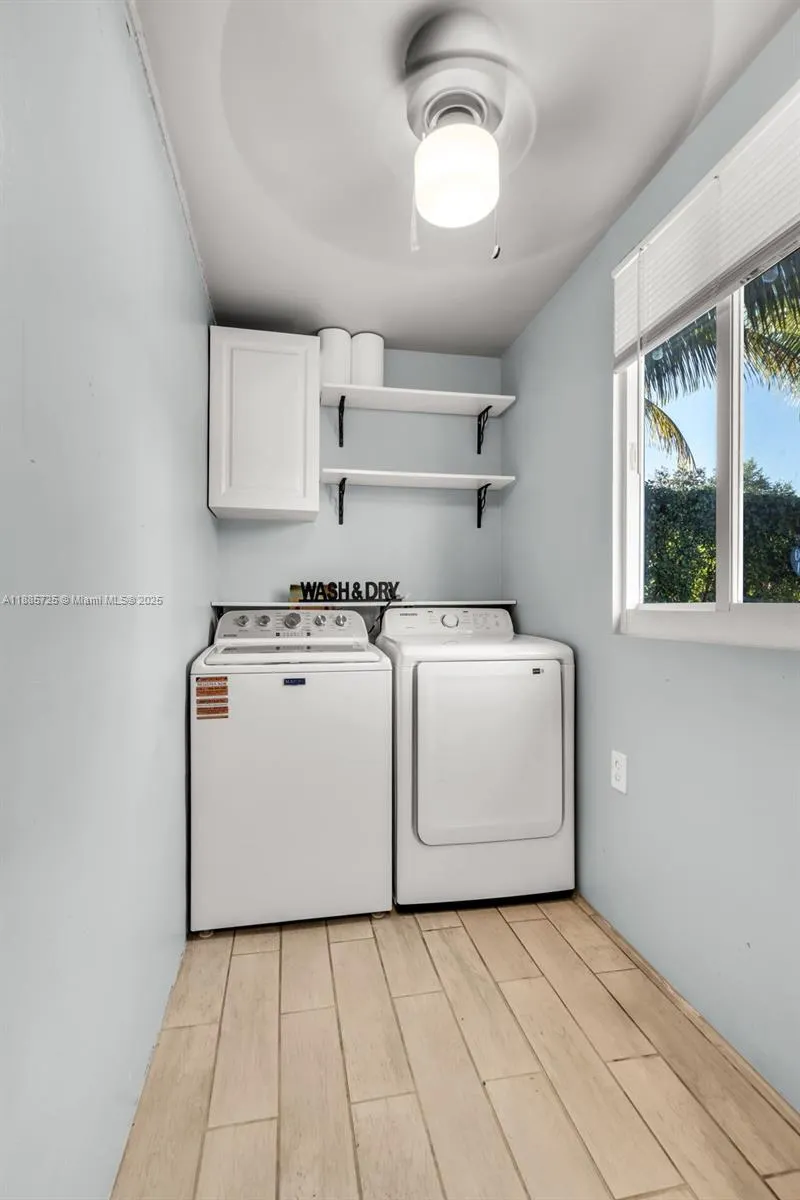 125 NW 127th St