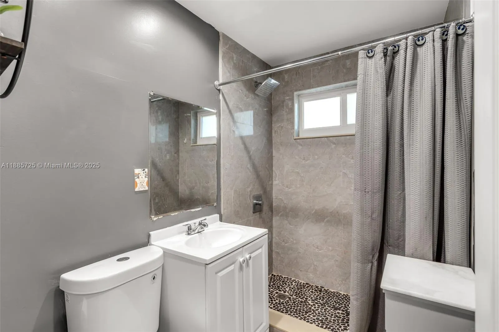 125 NW 127th St