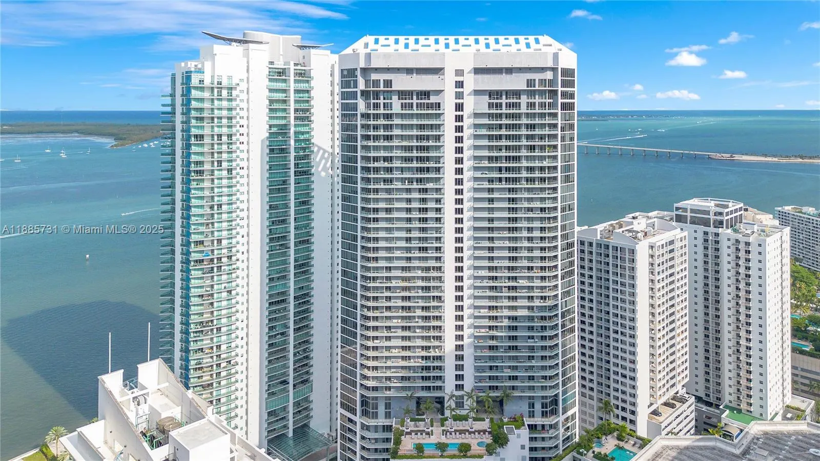 1300 Brickell Bay Dr, #3205