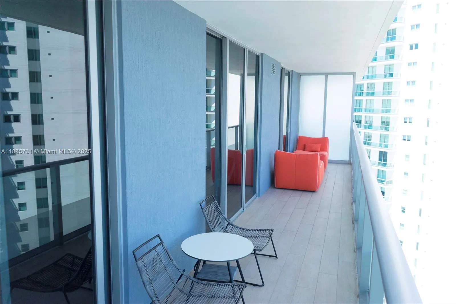 1300 Brickell Bay Dr, #3205