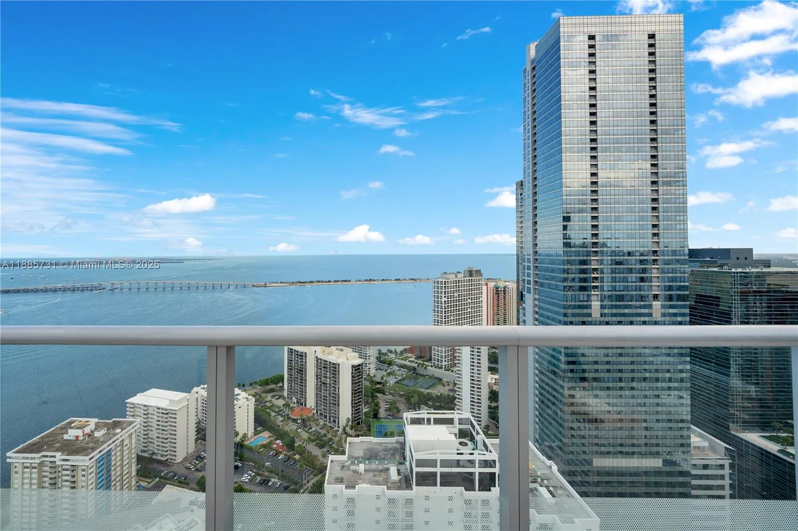 1300 Brickell Bay Dr, #3205