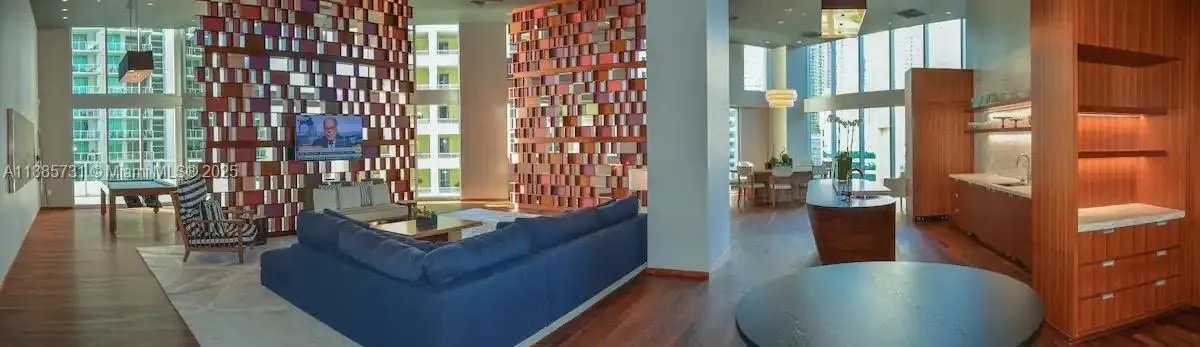 1300 Brickell Bay Dr, #3205