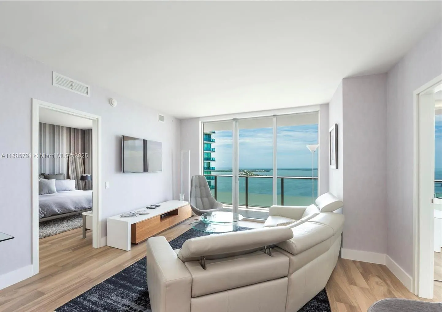 1300 Brickell Bay Dr, #3205