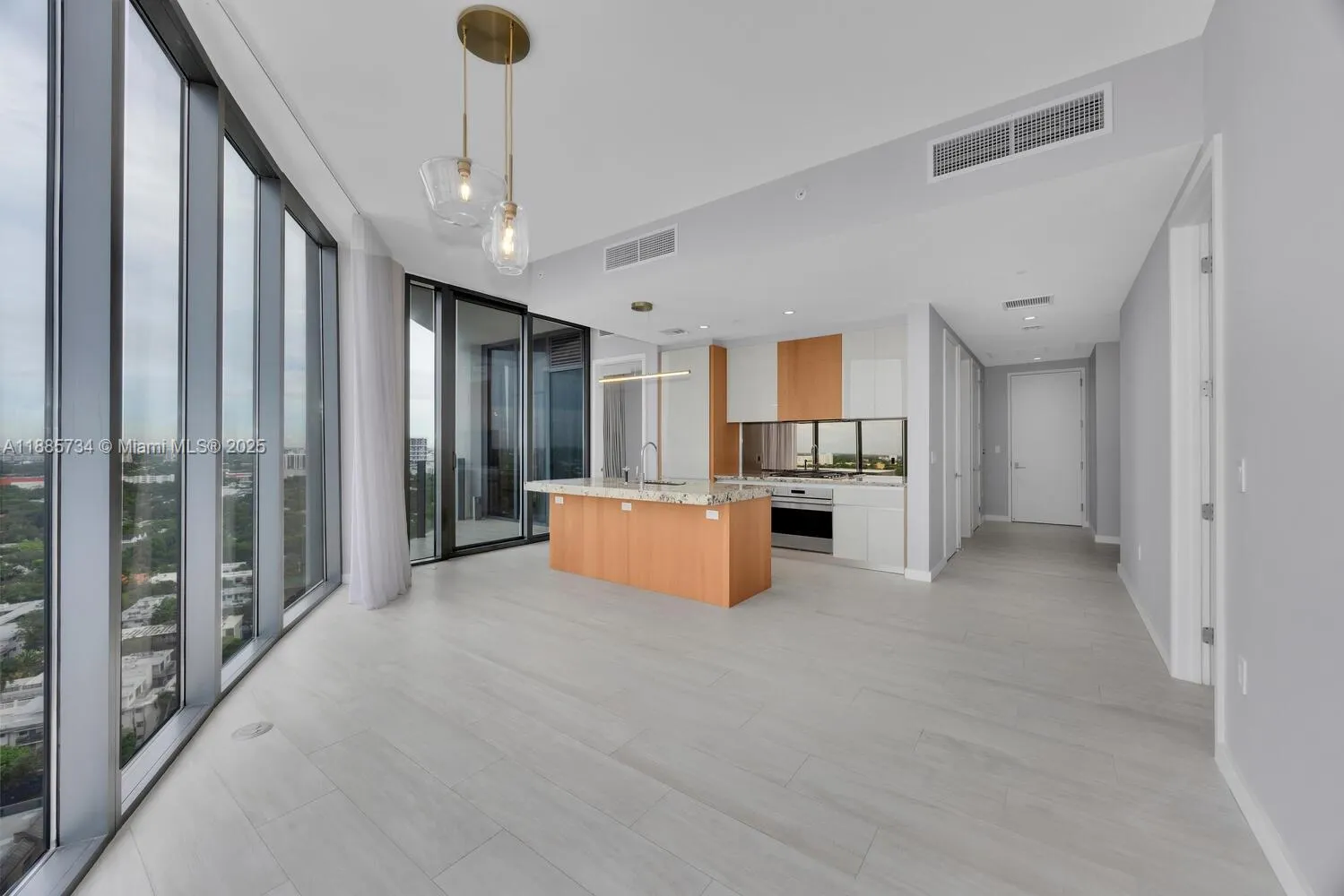 2831 S Bayshore Dr, #2008