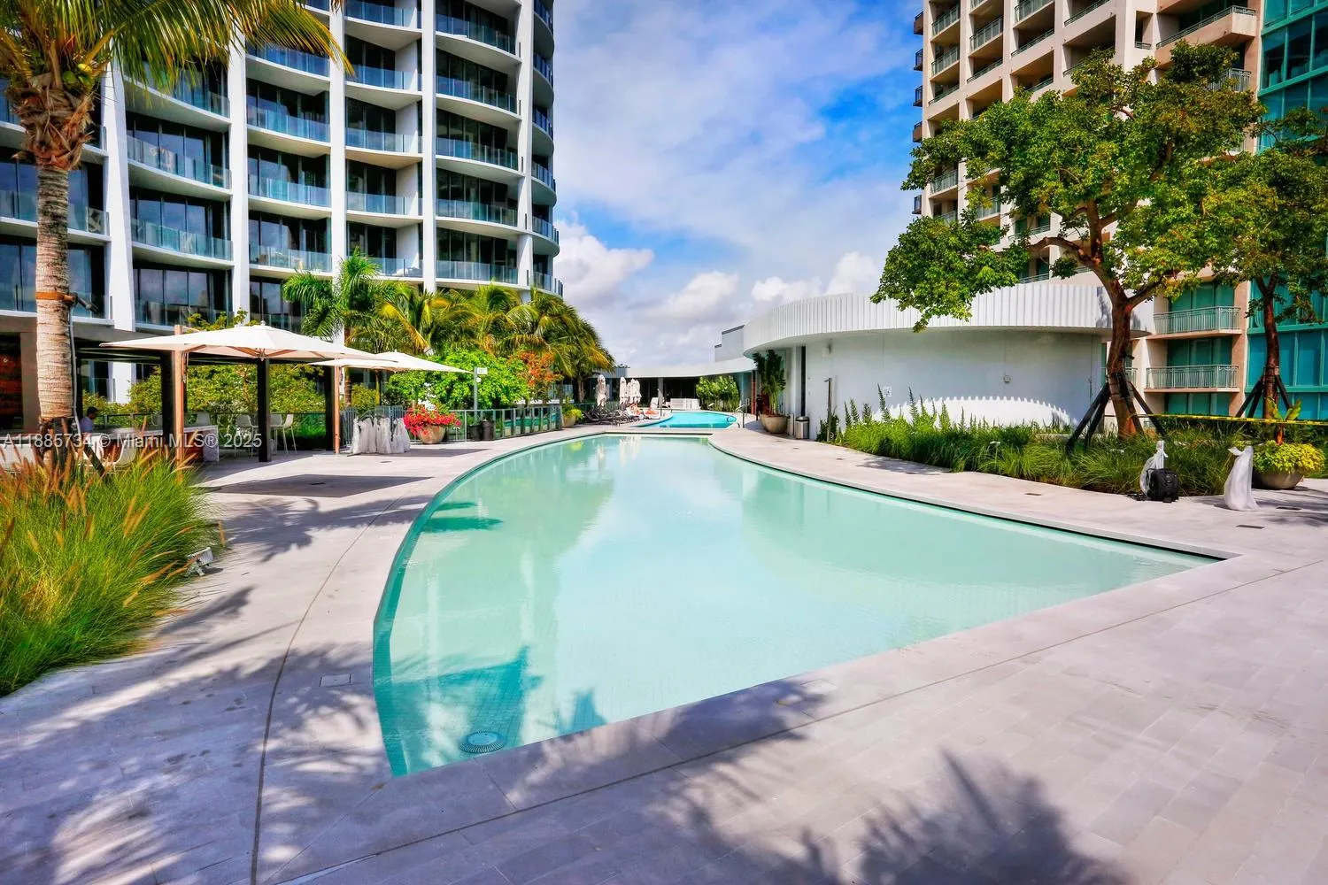 2831 S Bayshore Dr, #2008