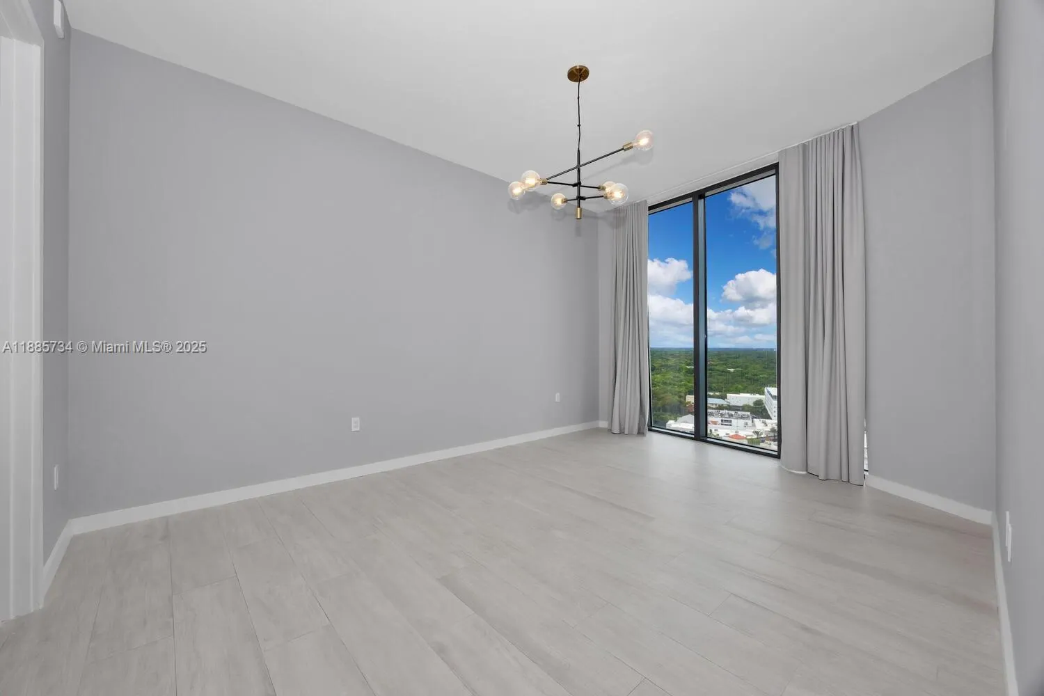 2831 S Bayshore Dr, #2008