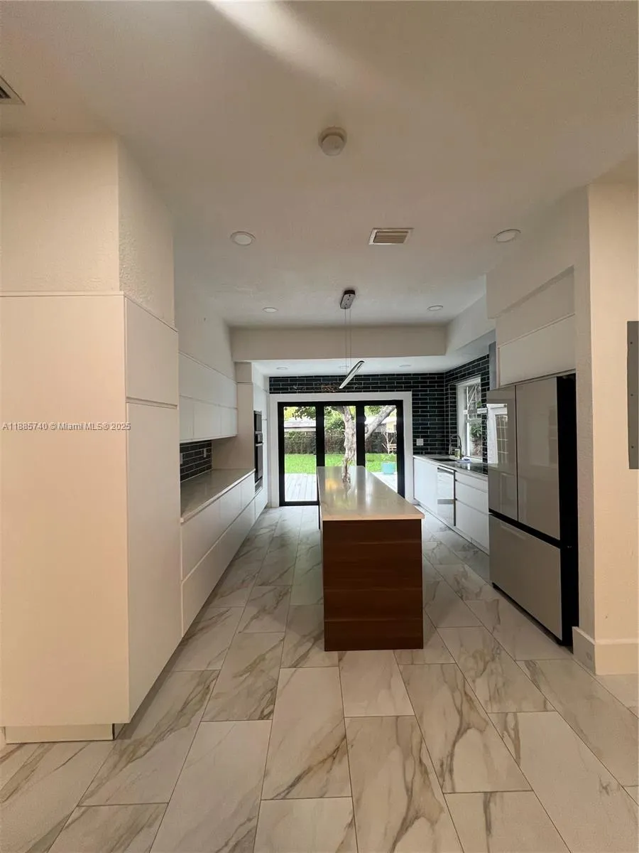 130 SW 1st Ave, #130