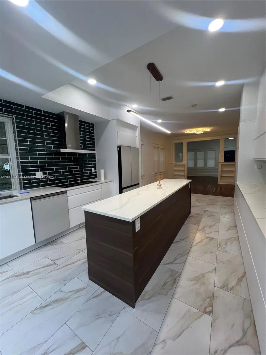 130 SW 1st Ave, #130