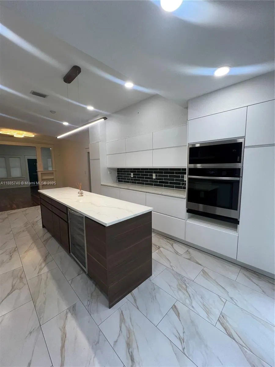 130 SW 1st Ave, #130
