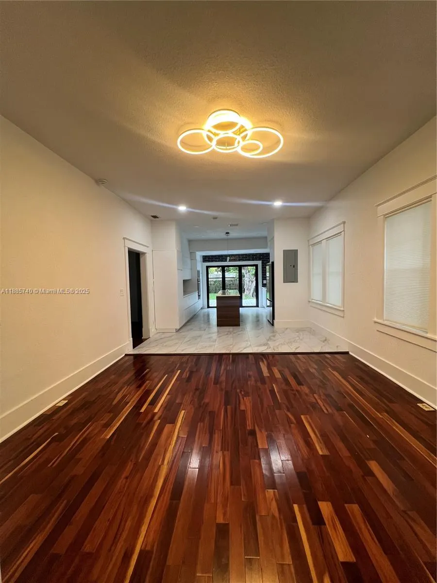 130 SW 1st Ave, #130