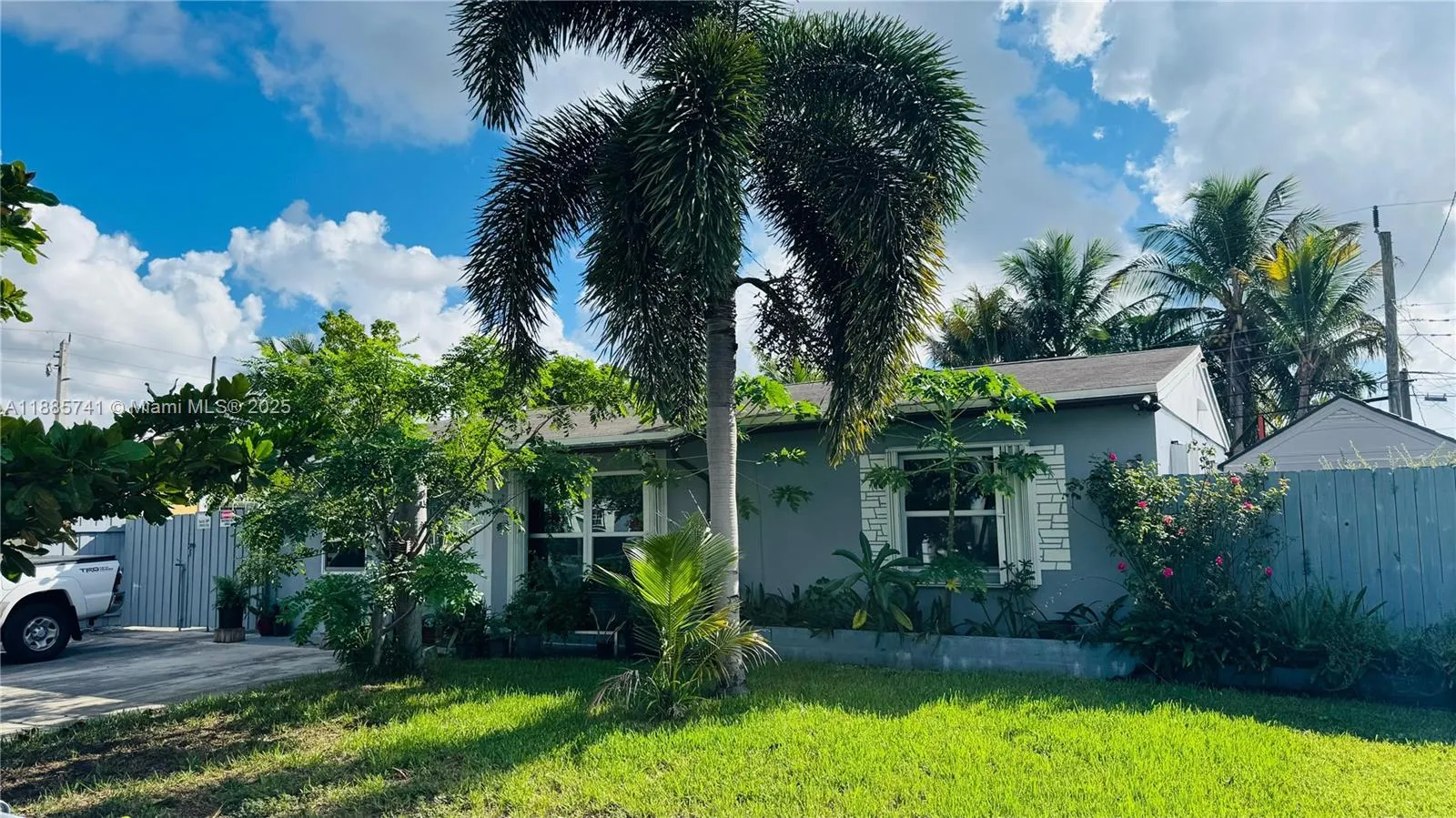 1520 SW 63rd Ter