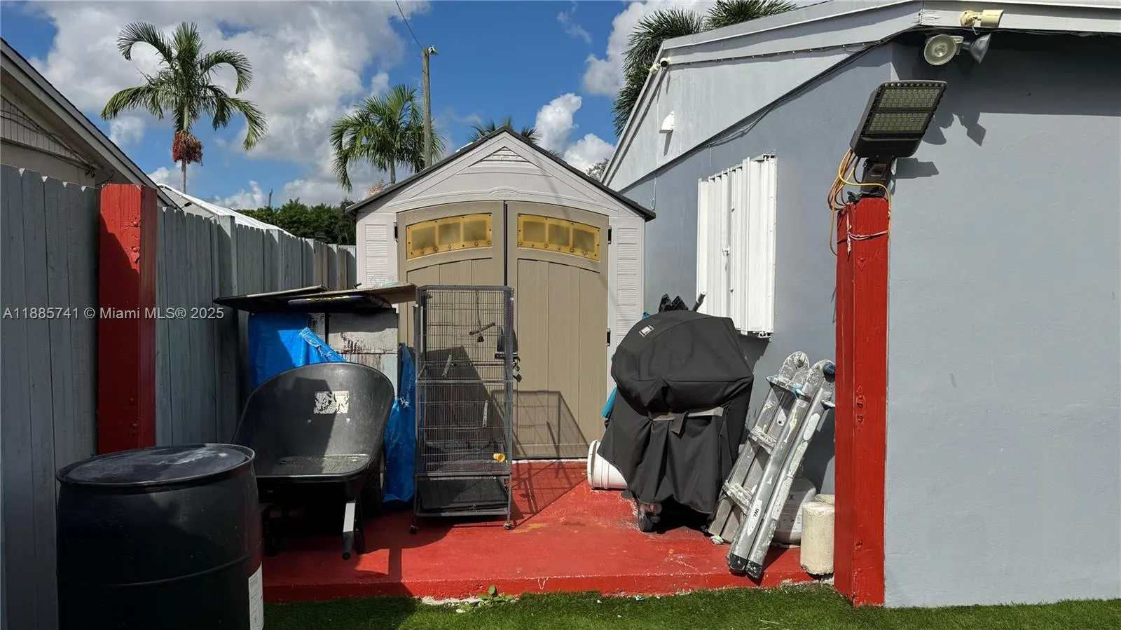 1520 SW 63rd Ter