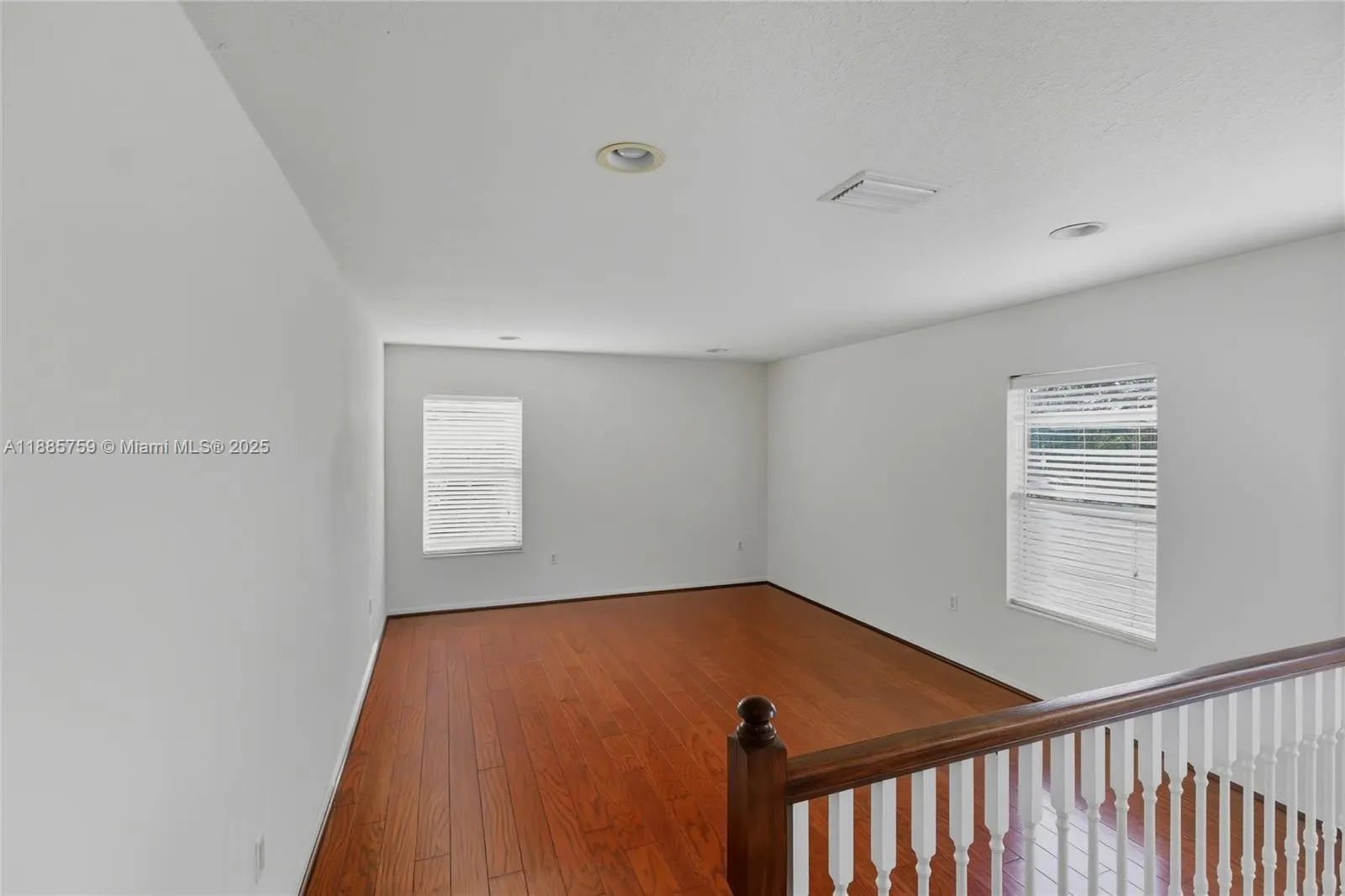 2510 Brownwood Dr