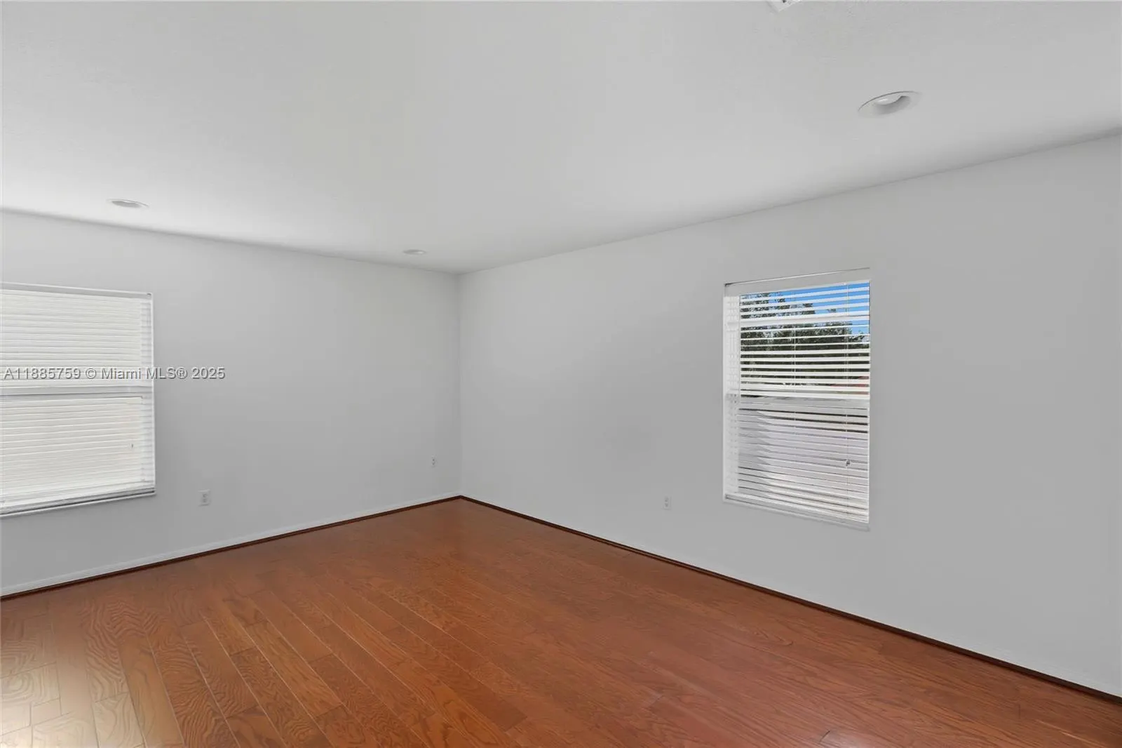 2510 Brownwood Dr