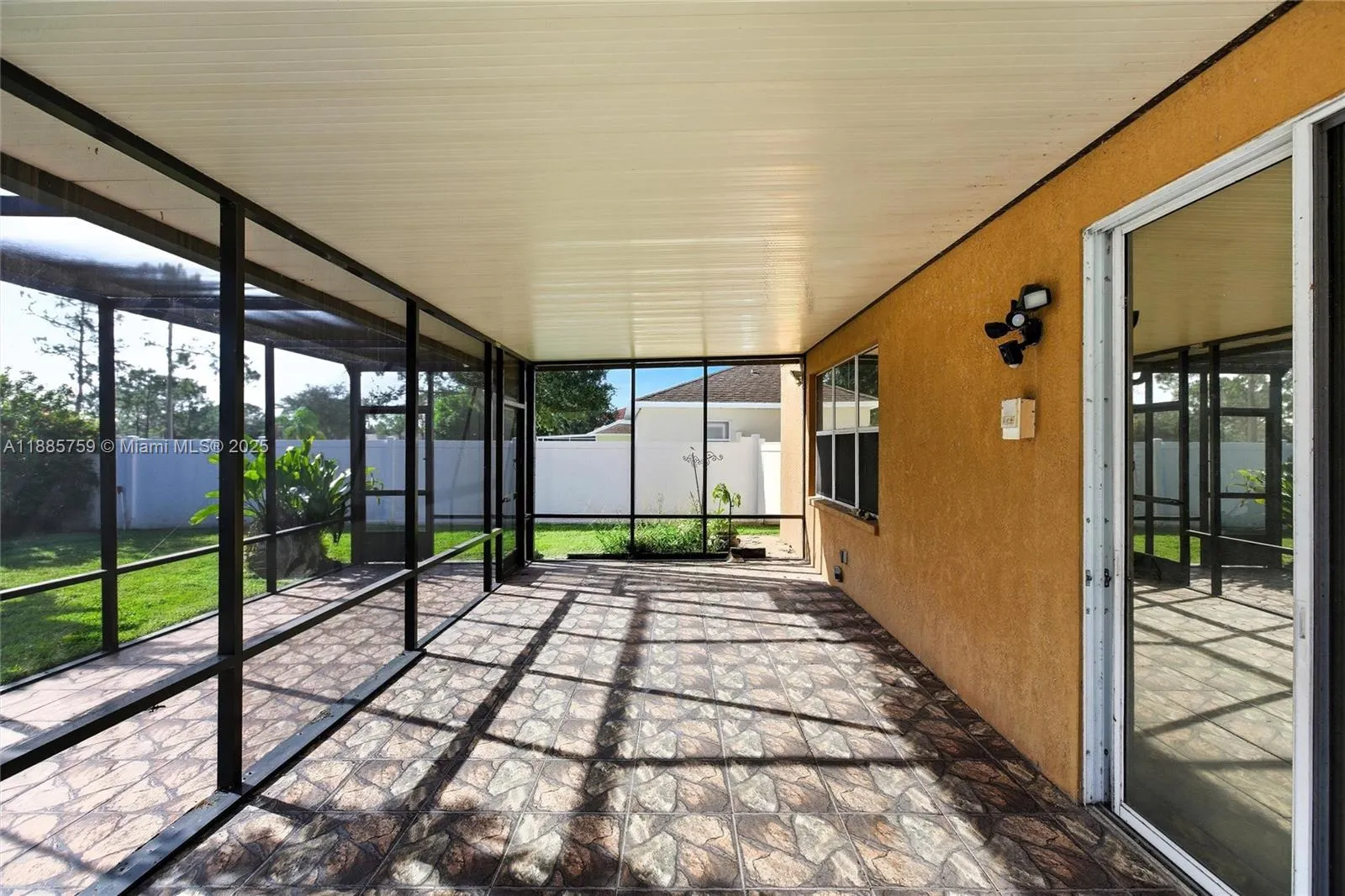 2510 Brownwood Dr