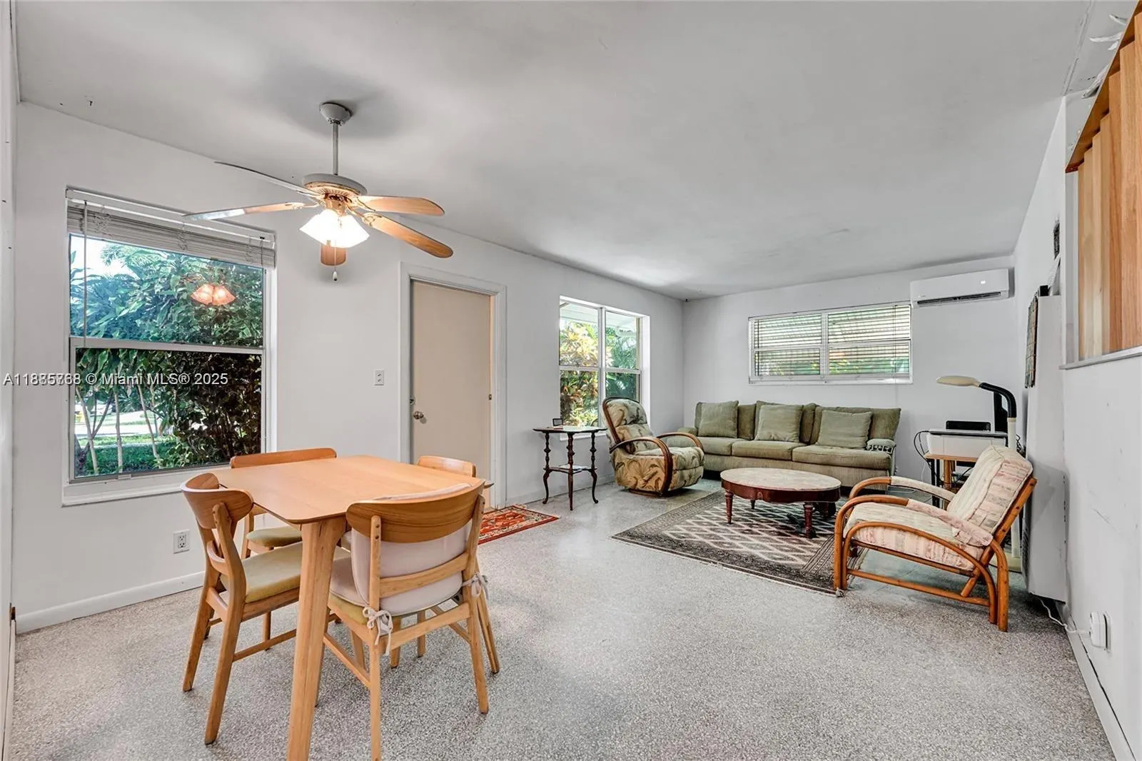740 NE 50th Ct