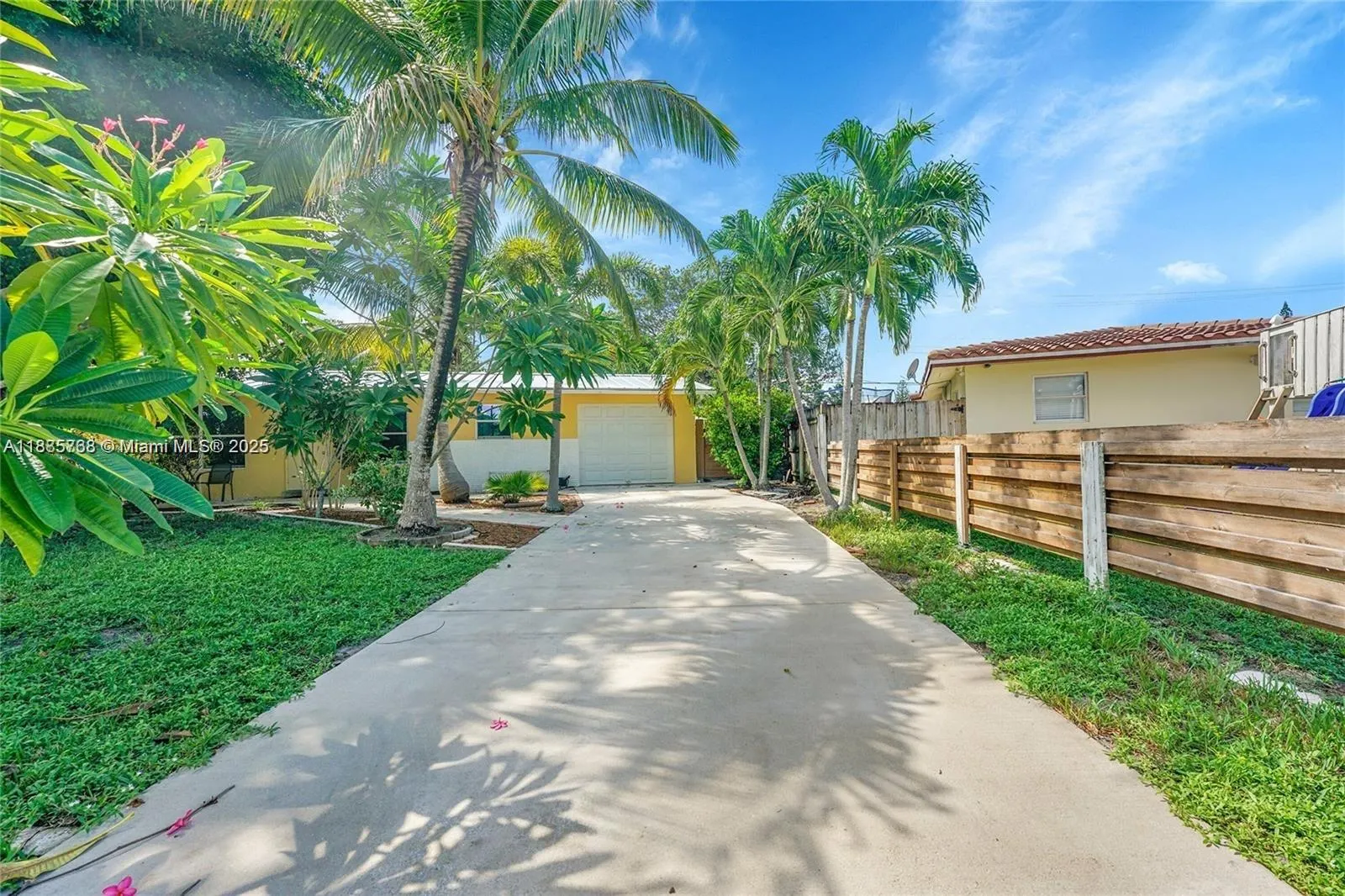 740 NE 50th Ct