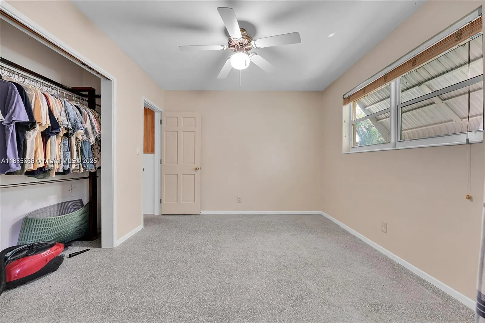 740 NE 50th Ct