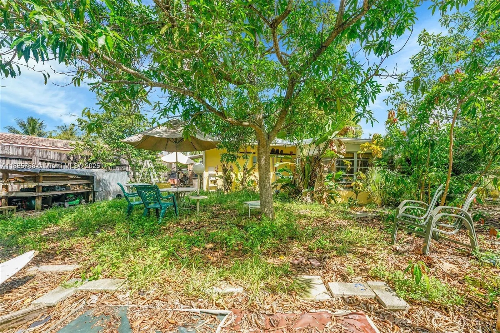 740 NE 50th Ct