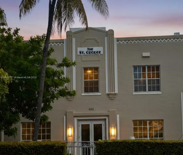 605 Euclid Ave, #102