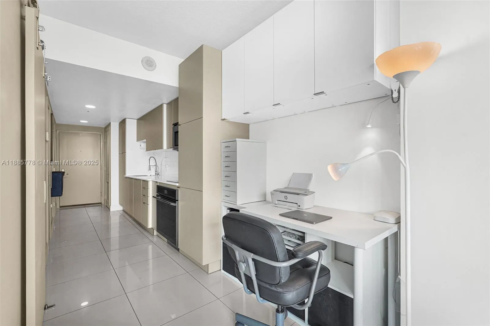 1750 N Bayshore Dr, #3708