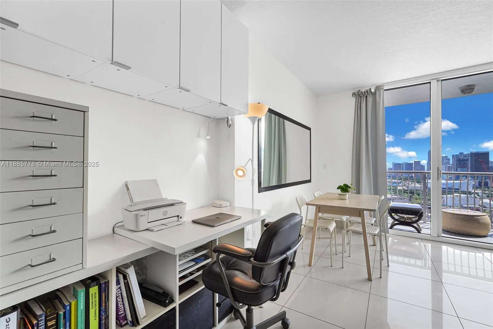 1750 N Bayshore Dr, #3708