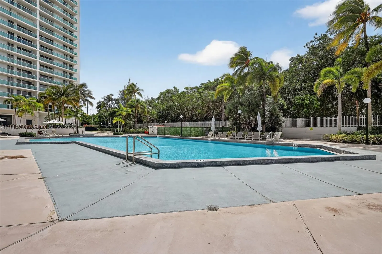 100 Bayview Dr, #1512
