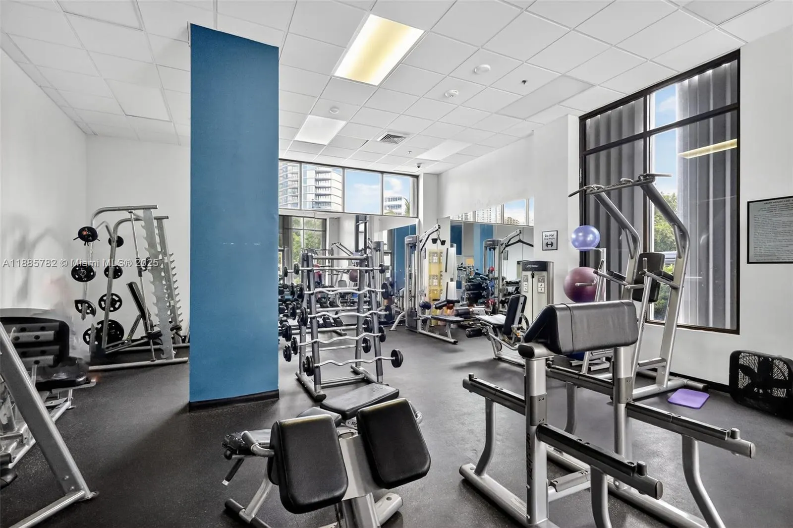 100 Bayview Dr, #1512