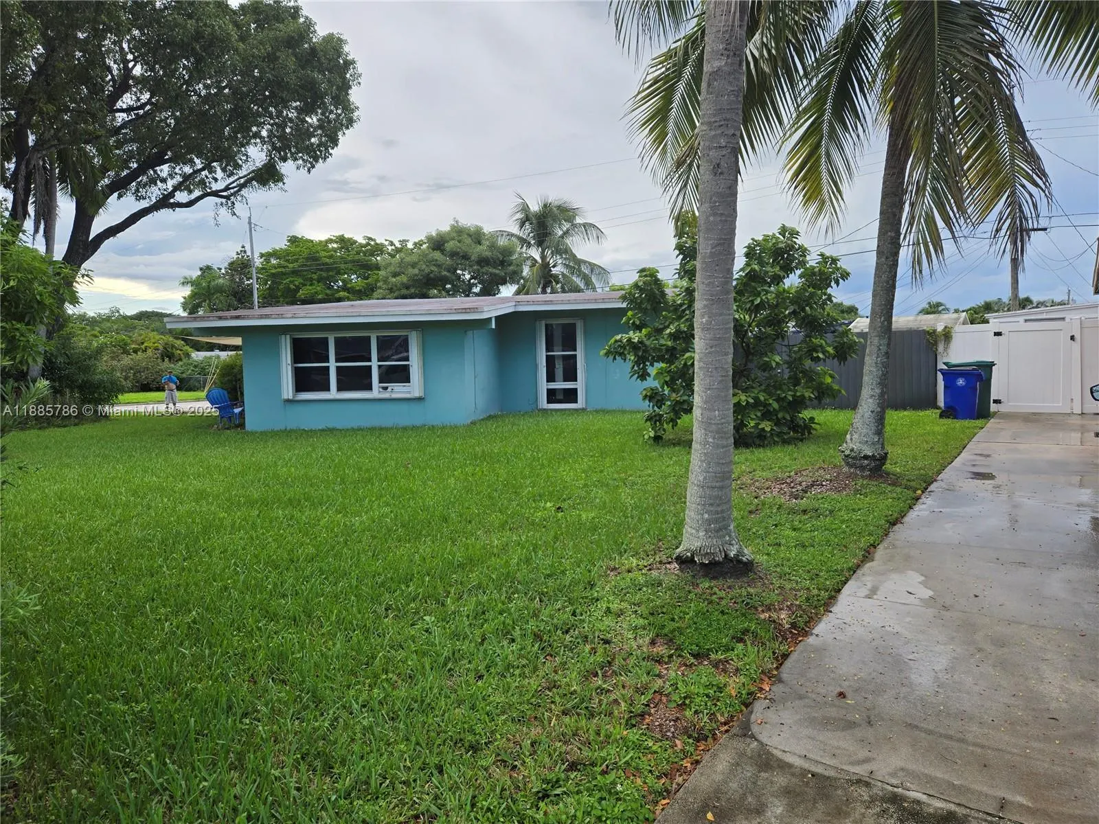6129 Royal Palm Blvd