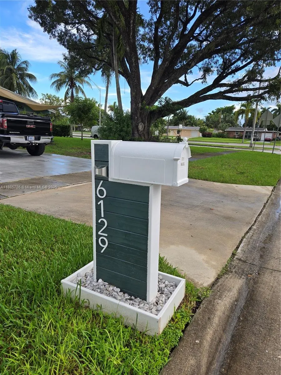 6129 Royal Palm Blvd