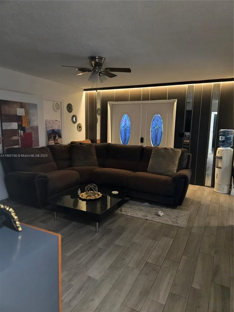 6129 Royal Palm Blvd
